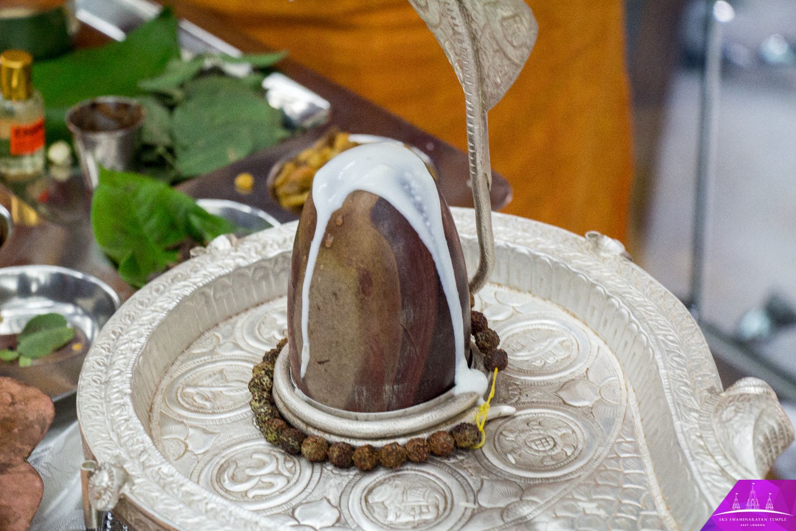 ©1987-2017 SKS Swaminarayan Temple East London